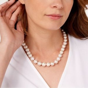 30 inches white Ring Pearl's NWT